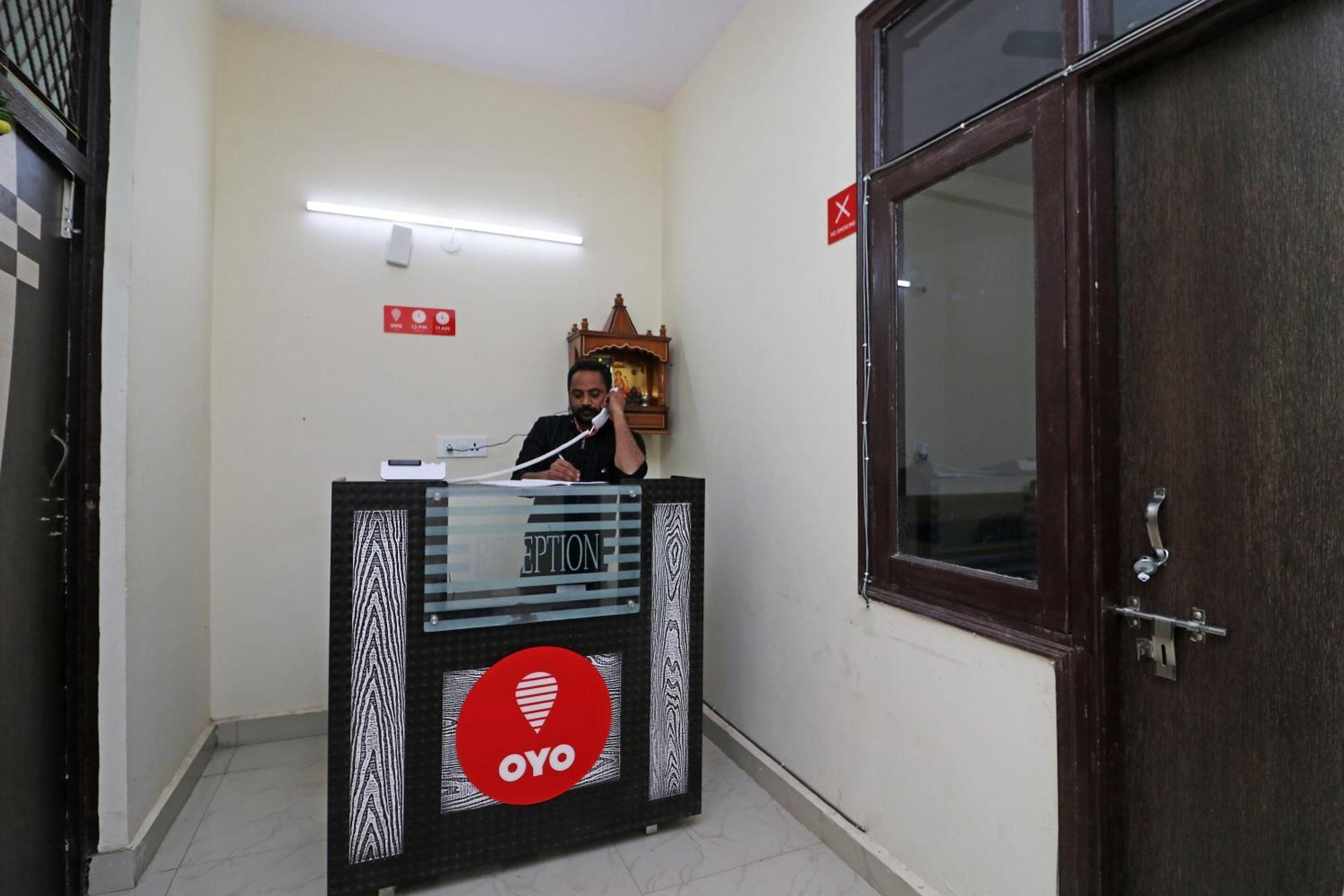 Oyo Triage Home Stay Noida Extérieur photo